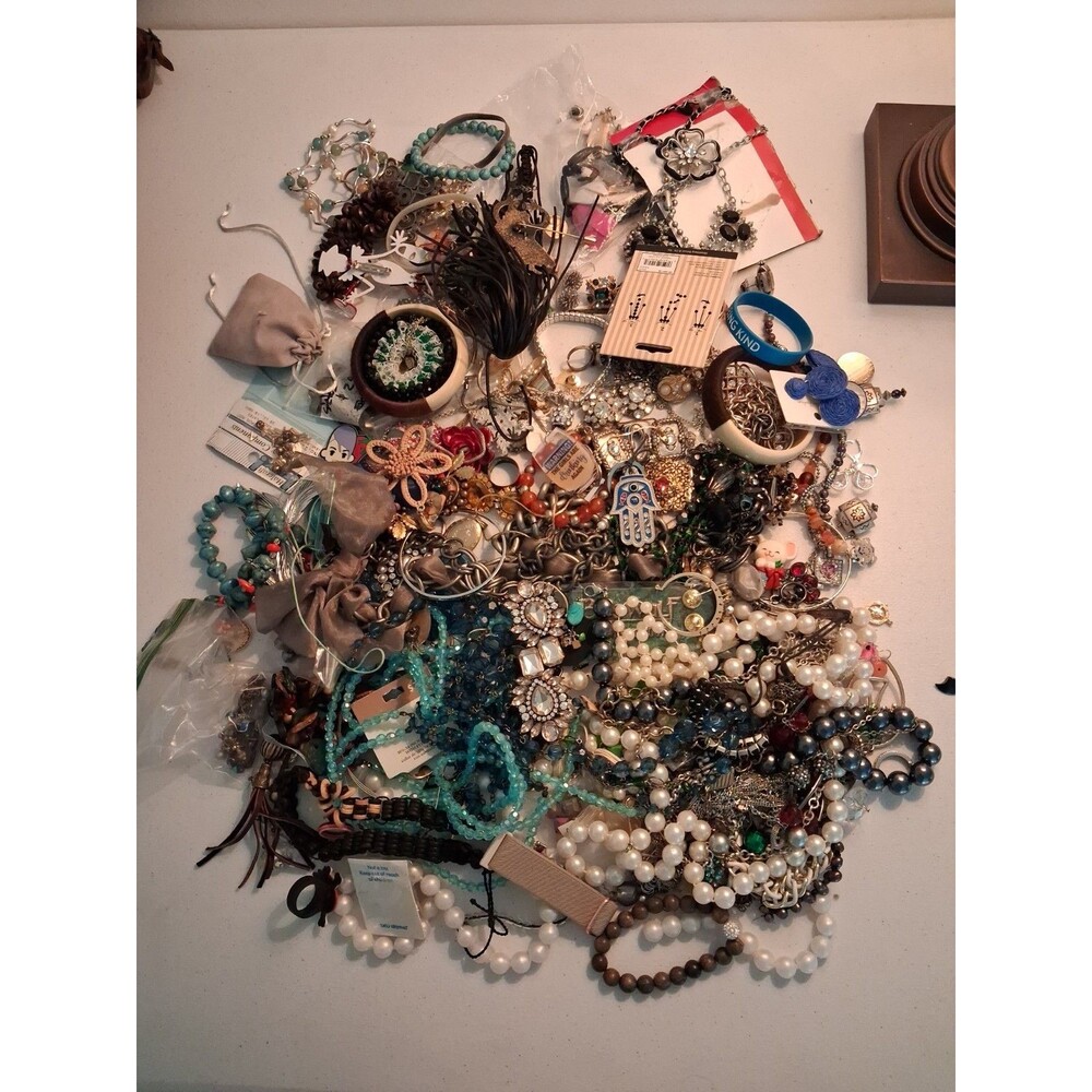 Vintage Modern Jewelry Lot Wearable & Craft Parts  6 Lbs Junk Drawer